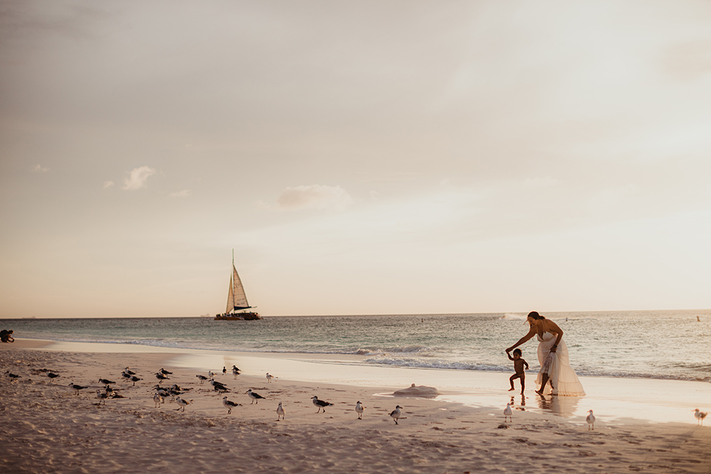 beach family photographer Aruba