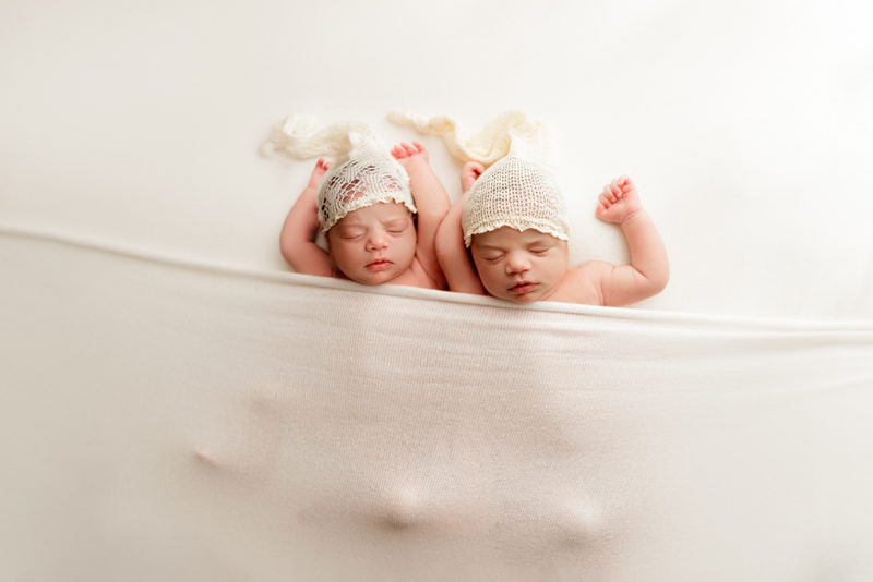 twin sisters, newborn photo shoot
