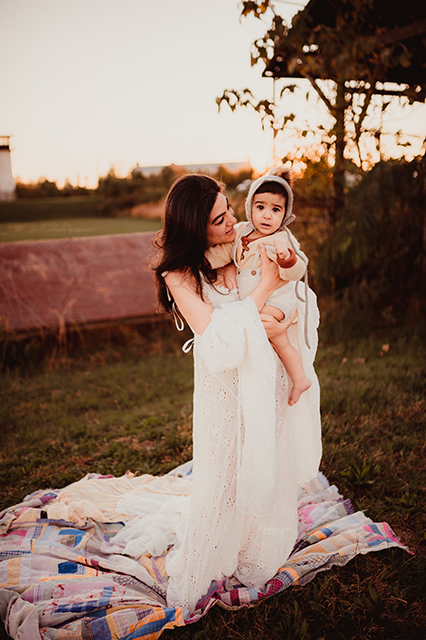 motherhood photo session Virginia 