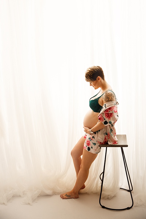 professional maternity photography session, Northern Virginia