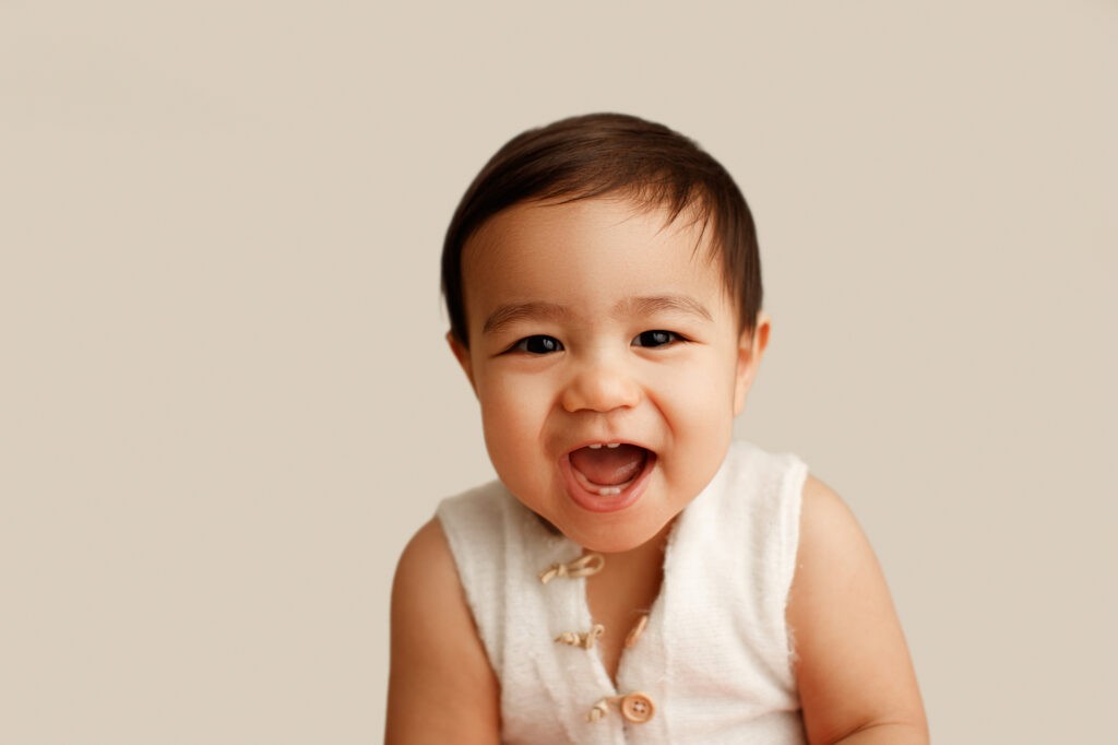 baby smiles at photo shoot Alexandria