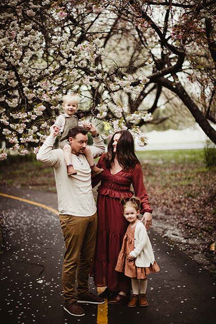 cherry blossoms family photo shoot, Virginia