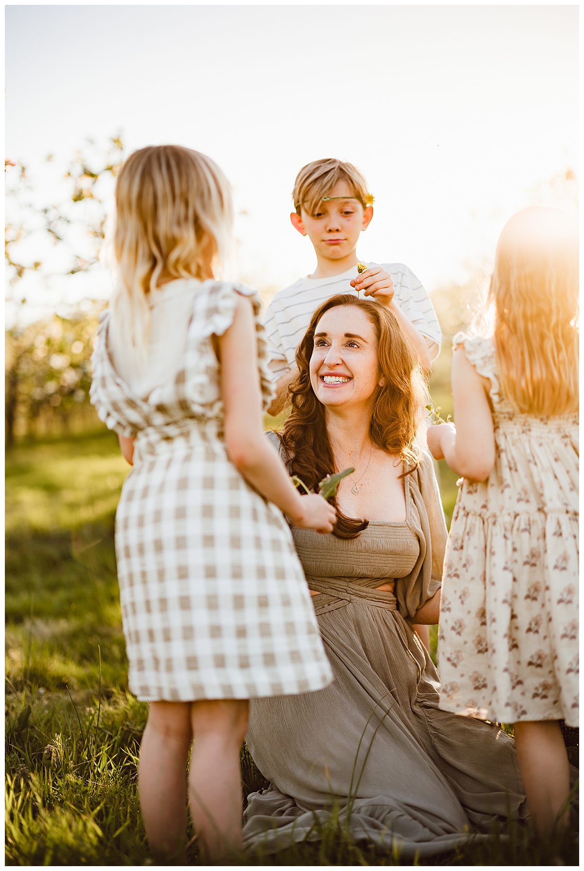 Mom smiles at kids for Virginia Family Photographer